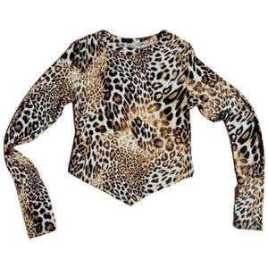 Wild love Fitted top NWOT